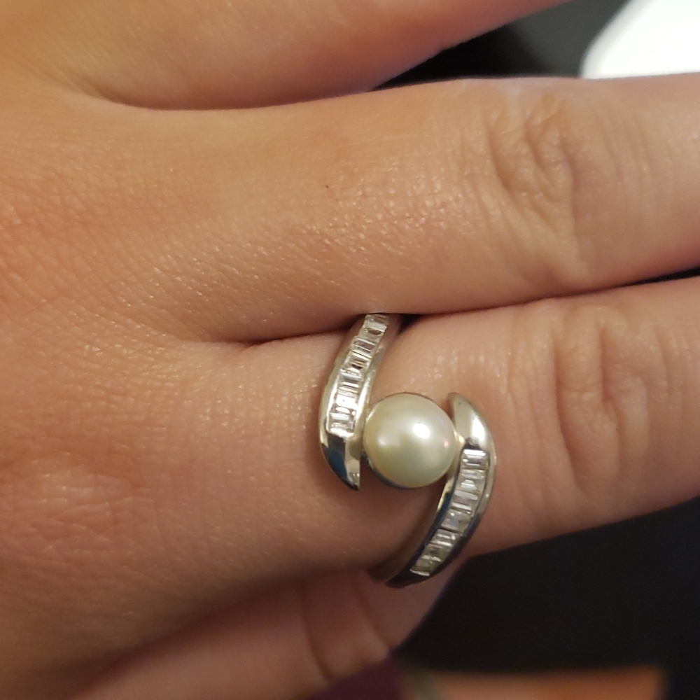 Vantel pearls ring